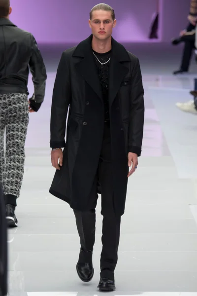 Look 60
